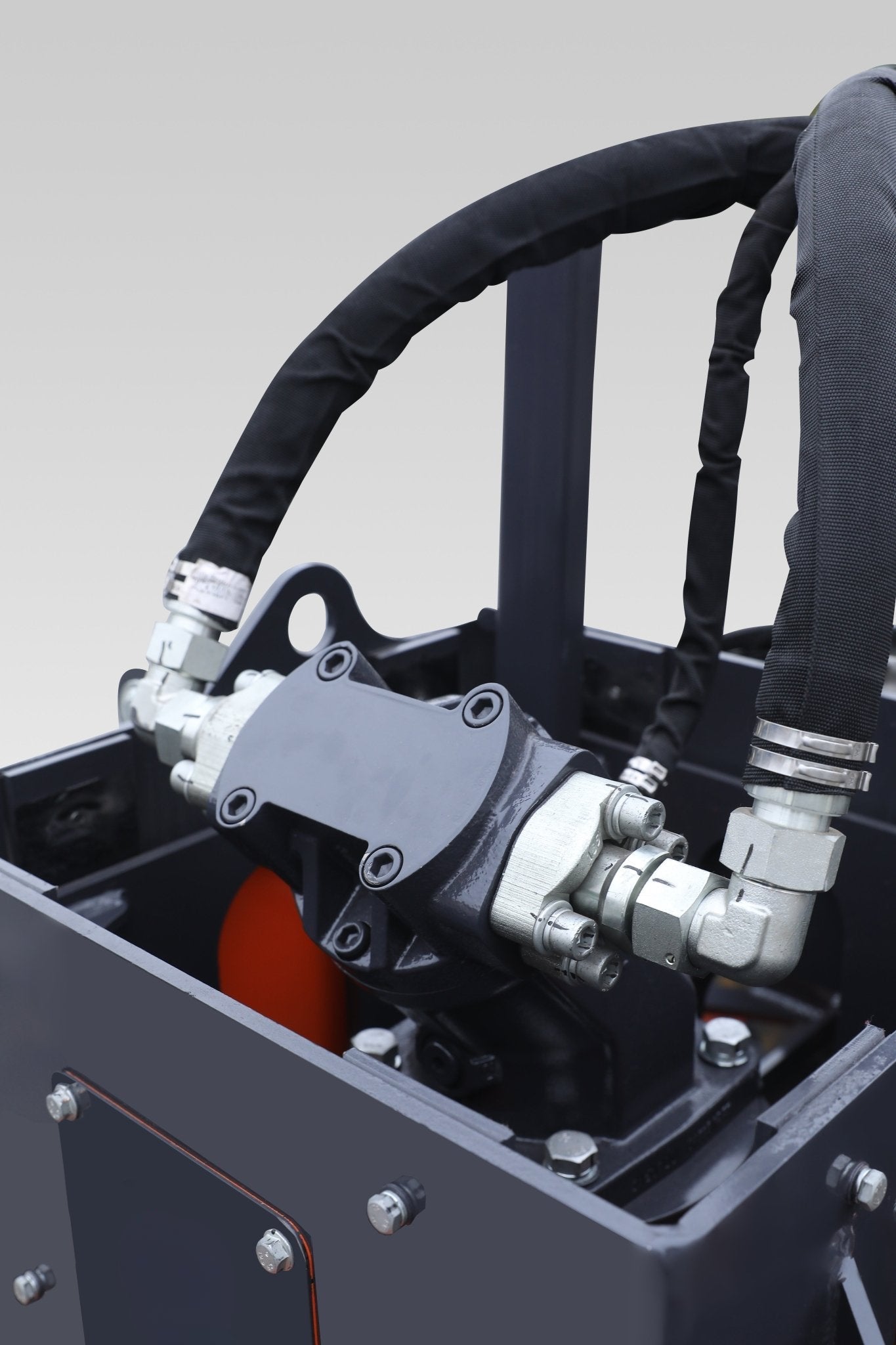 HCN Skid Steer Manhole saw for CAT Bobcat loaders