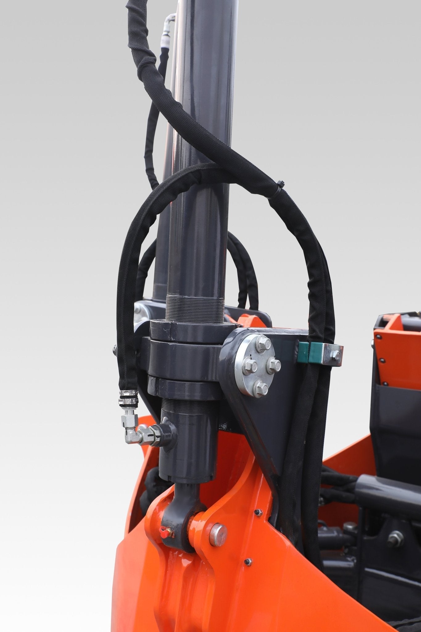 HCN Skid Steer Tree Spade, 33"-45" Root Ball Diameter, 4 HARDOX steel blades