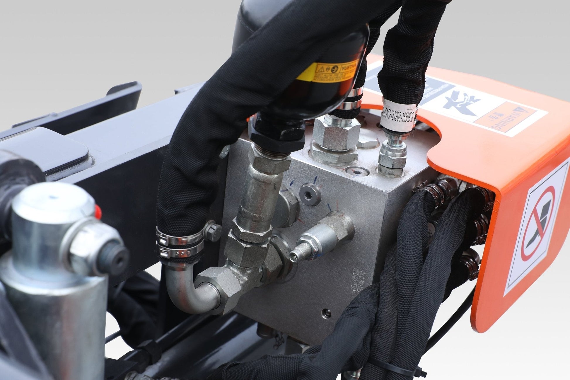 HCN Skid Steer Hydraulic Cold Planer